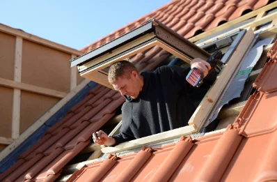 Pose de fenêtres de toit Velux à Dercy